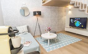 Luxus Maisonette Liechtenstein by ichbucheAT